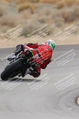 media/Dec-17-2022-SoCal Trackdays (Sat) [[224abd9271]]/Turn 10 Backside (120pm)/